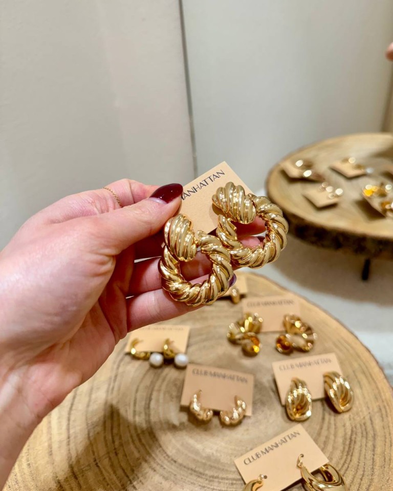 Orecchino Vintage dorato Club Manhattan Shop Online Orecchino Vintage dorato Club Manhattan