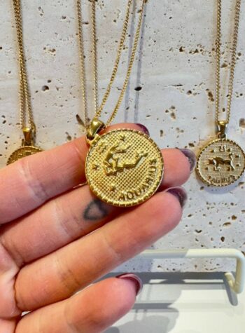 Shop Online Collana Aquarius dorata Club Manhattan