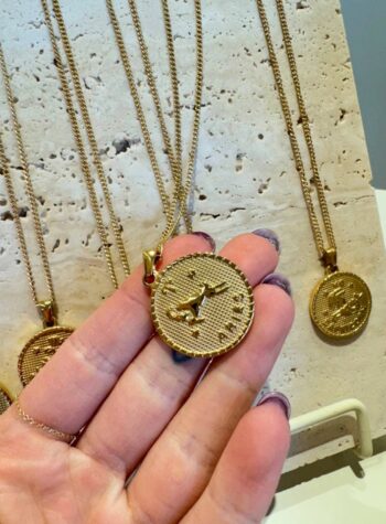 Shop Online Collana Aries dorata Club Manhattan