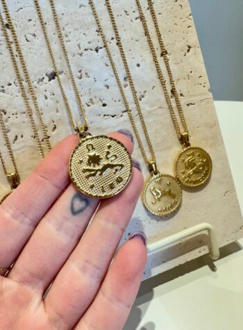 Shop Online Collana Leo dorata Club Manhattan