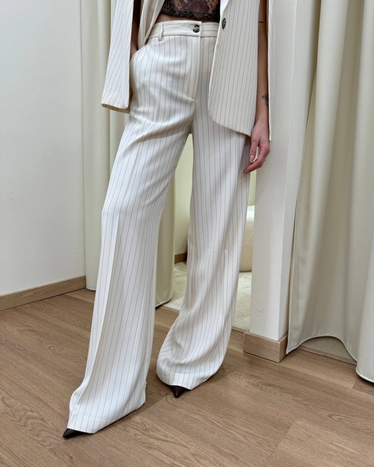 Pantalone palazzo gessato panna e nero Vicolo Shop Online Pantalone palazzo gessato panna e nero Vicolo