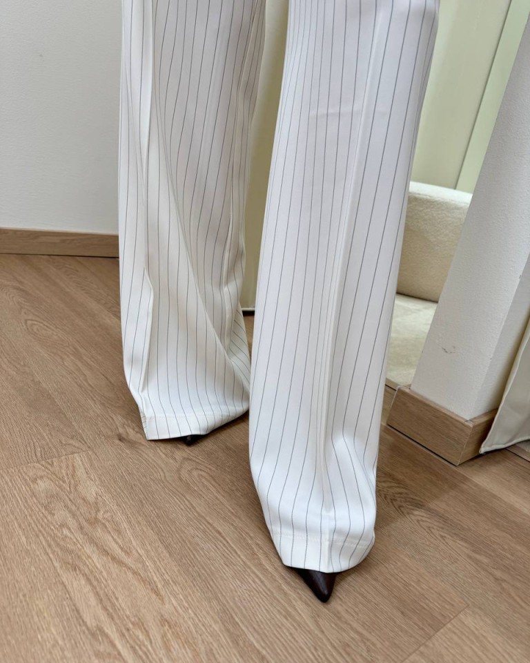 Pantalone palazzo gessato panna e nero Vicolo Shop Online Pantalone palazzo gessato panna e nero Vicolo