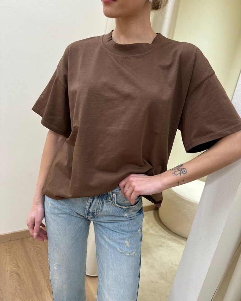 T-shirt over scatoletta cioccolato HaveOne Shop Online T-shirt over scatoletta cioccolato HaveOne