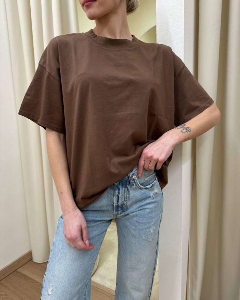 T-shirt over scatoletta cioccolato HaveOne Shop Online T-shirt over scatoletta cioccolato HaveOne