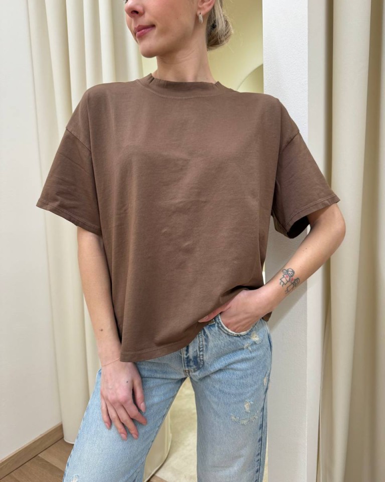 T-shirt over scatoletta cioccolato HaveOne Shop Online T-shirt over scatoletta cioccolato HaveOne