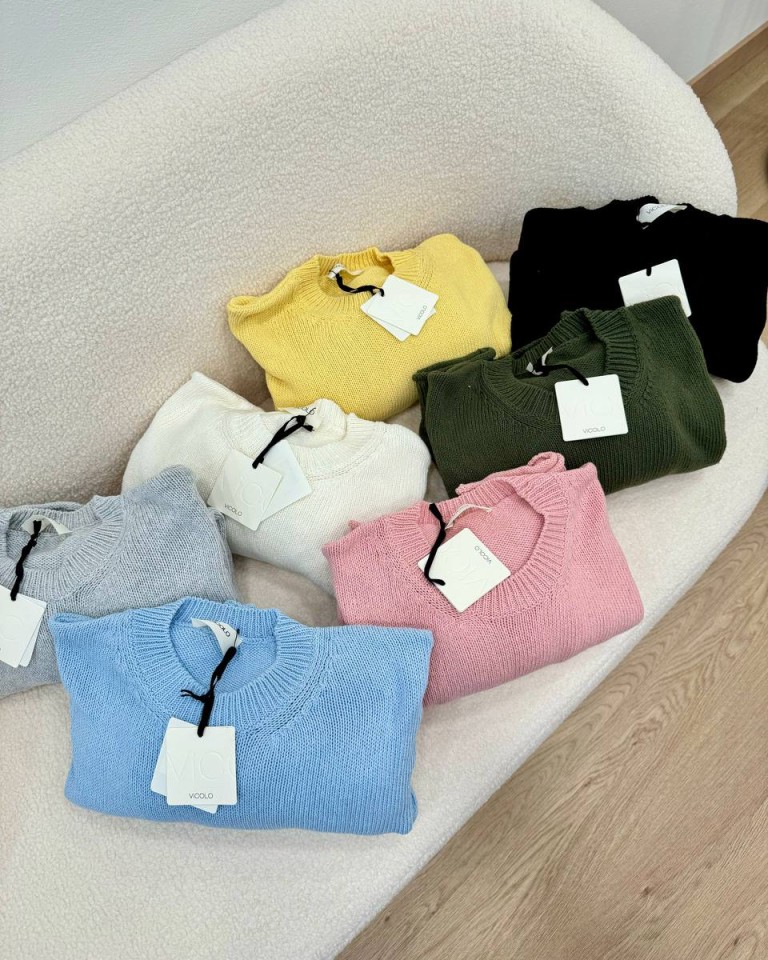 Maglione basic girocollo celeste Vicolo Shop Online Maglione basic girocollo celeste Vicolo