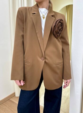 Shop Online Giacca tabacco spilla fiore Vicolo