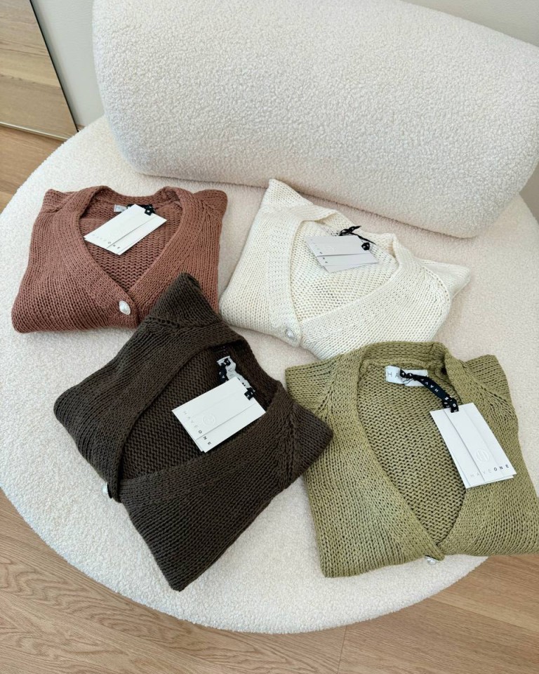 Cardigan bottoni gioiello kaki HaveOne Shop Online Cardigan bottoni gioiello kaki HaveOne