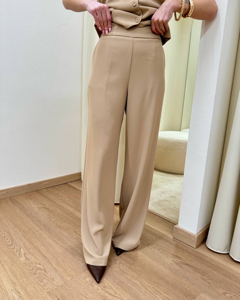 Completo gilet pantalone fluido beige Kontatto Shop Online Completo gilet pantalone fluido beige Kontatto