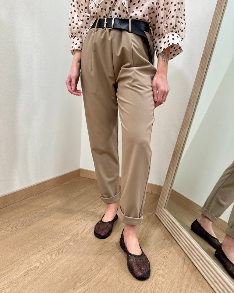Pantalone sigaretta cintura beige Susy Mix Shop Online Pantalone sigaretta cintura beige Susy Mix
