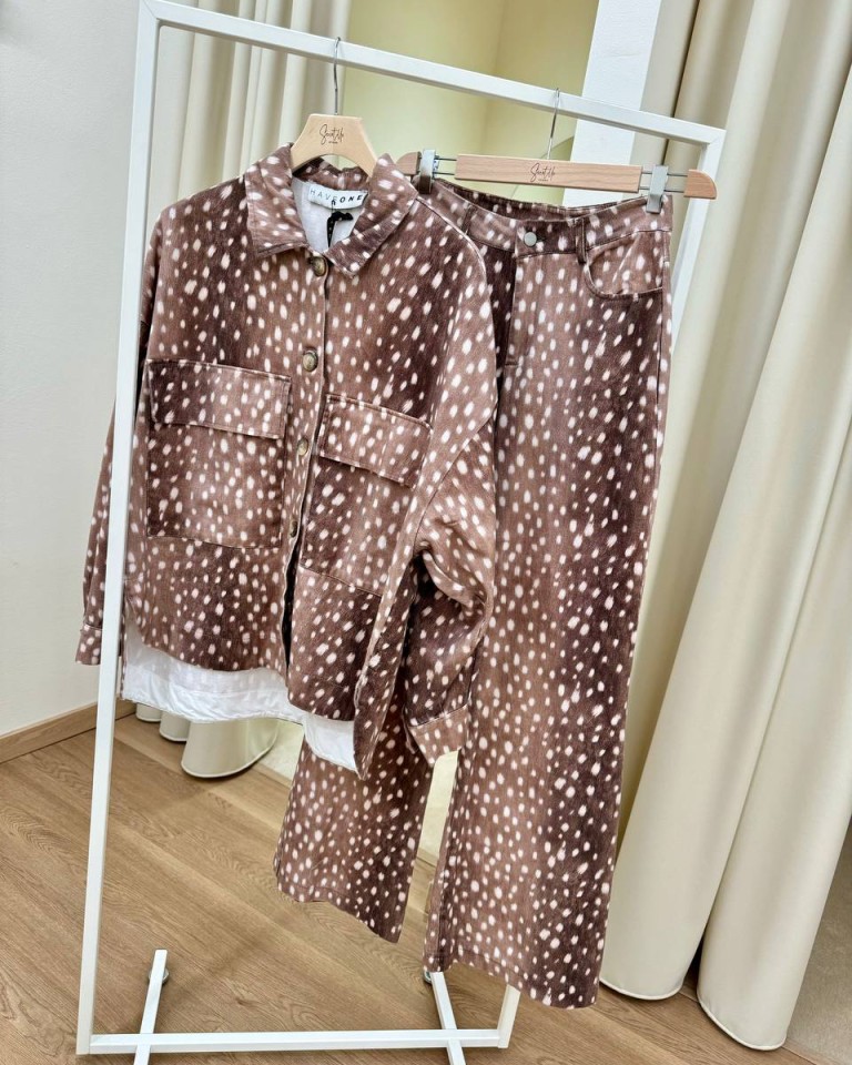 Giacca tasche over stampa daino HaveOne Shop Online Giacca tasche over stampa daino HaveOne