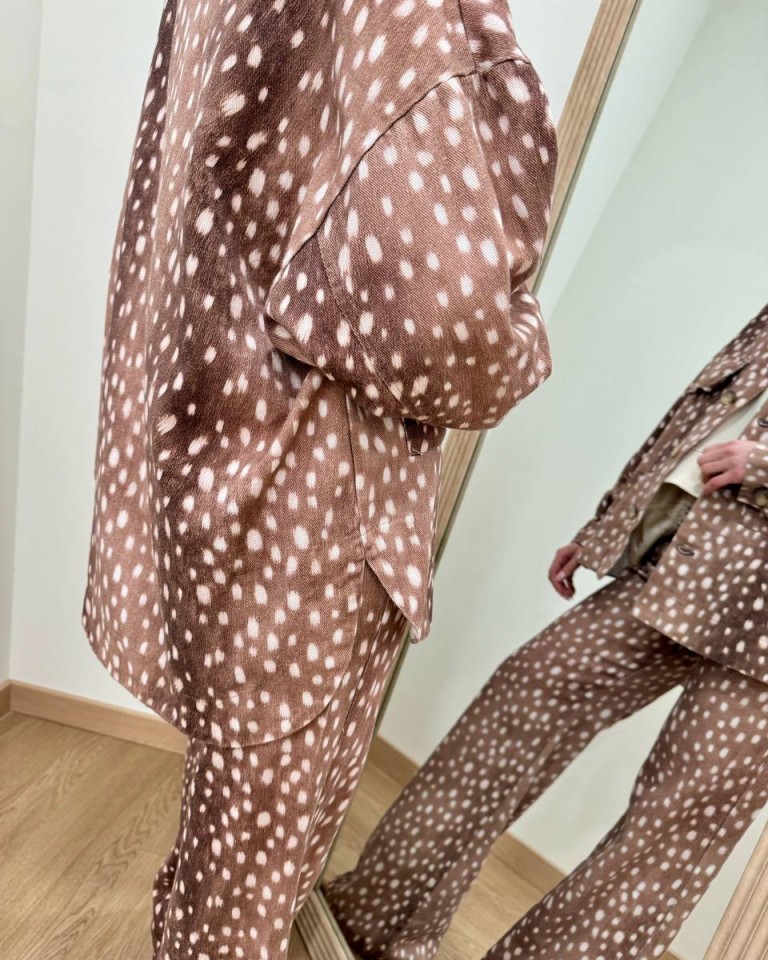 Giacca tasche over stampa daino HaveOne Shop Online Giacca tasche over stampa daino HaveOne