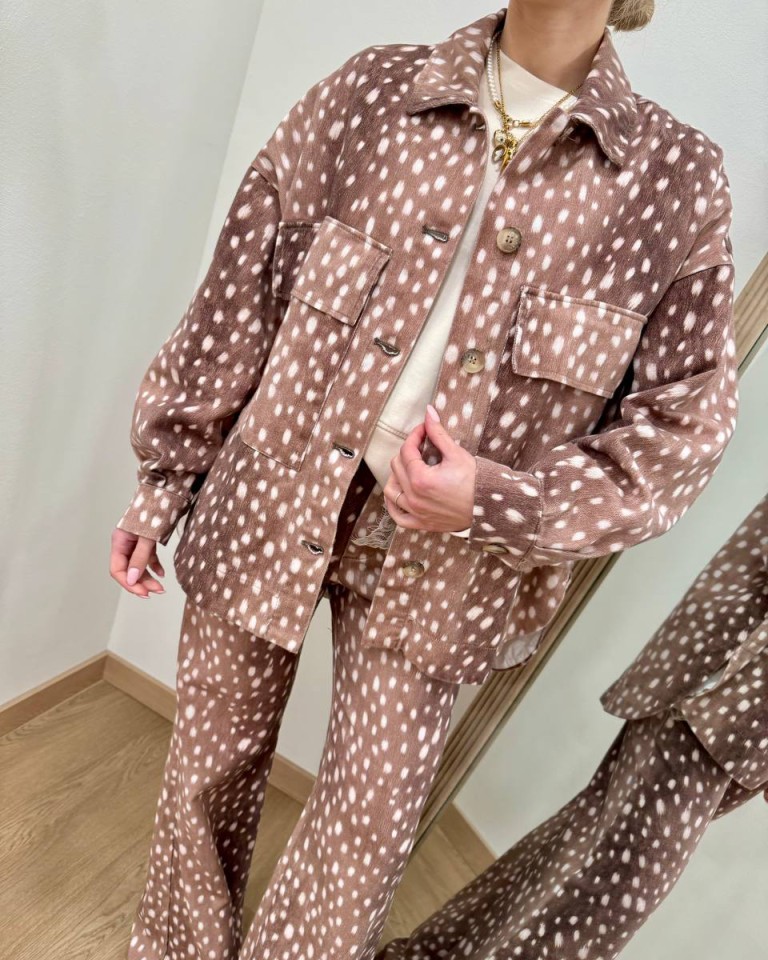 Giacca tasche over stampa daino HaveOne Shop Online Giacca tasche over stampa daino HaveOne