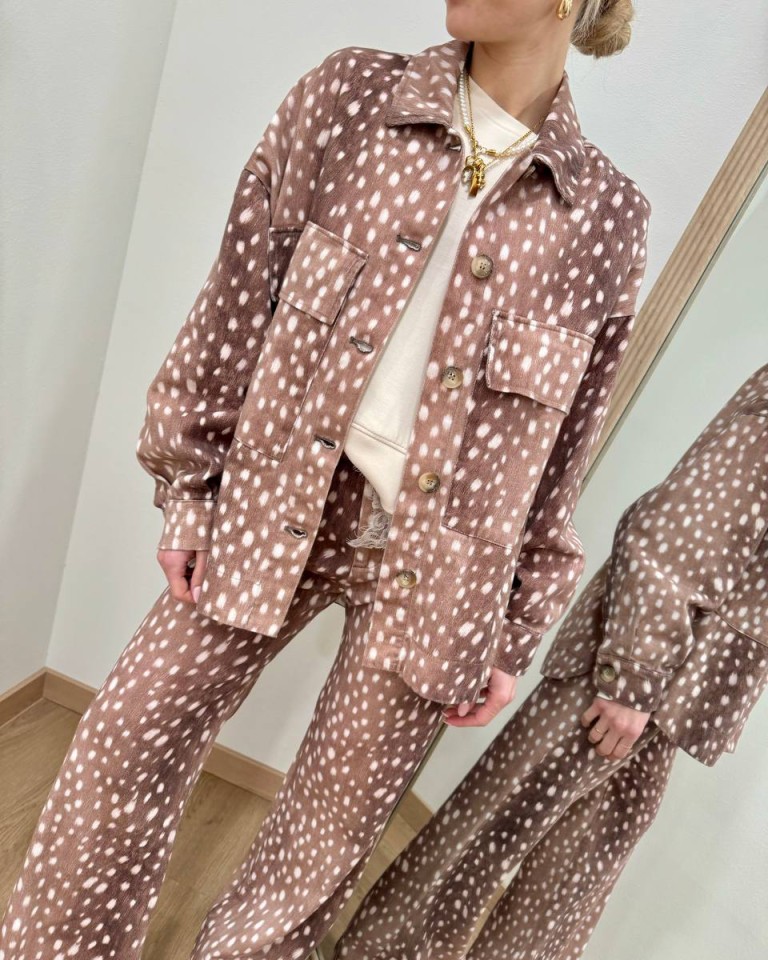 Giacca tasche over stampa daino HaveOne Shop Online Giacca tasche over stampa daino HaveOne