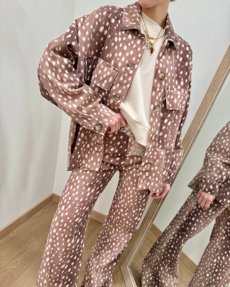 Giacca tasche over stampa daino HaveOne Shop Online Giacca tasche over stampa daino HaveOne