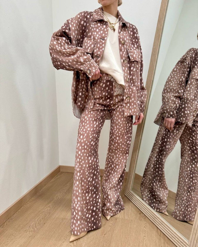 Giacca tasche over stampa daino HaveOne Shop Online Giacca tasche over stampa daino HaveOne