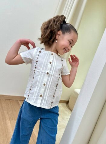 Shop Online Blusa burro con ricami floreali Lil'Atelier