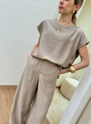 Shop Online Blusa smanicata con spacchi sabbia Souvenir