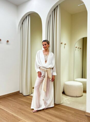 Shop Online Outfit Carli: Soft in tonalità naturali!
