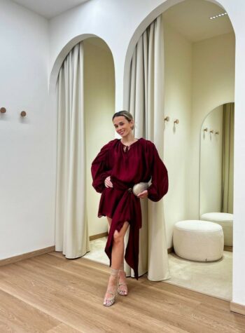 Shop Online Outfit Carli: Charme deciso in bordeaux!