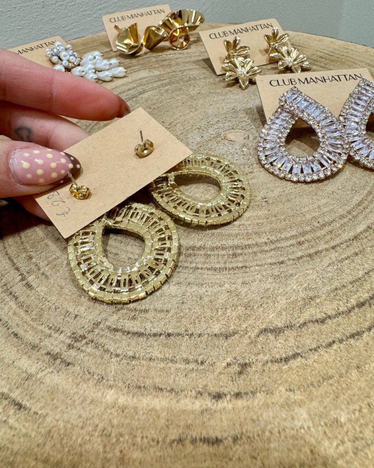 Orecchino Sophia dorato Club Manhattan Shop Online Orecchino Sophia dorato Club Manhattan