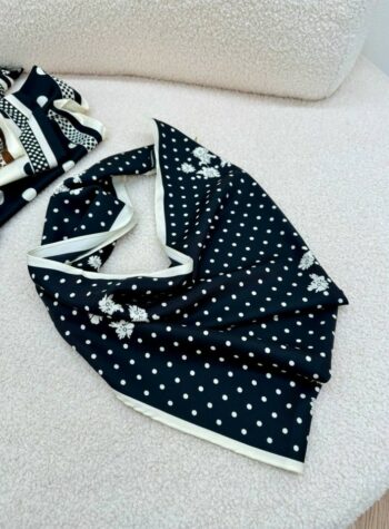 Shop Online Foulard fiori e pois nero e burro Club Manhattan