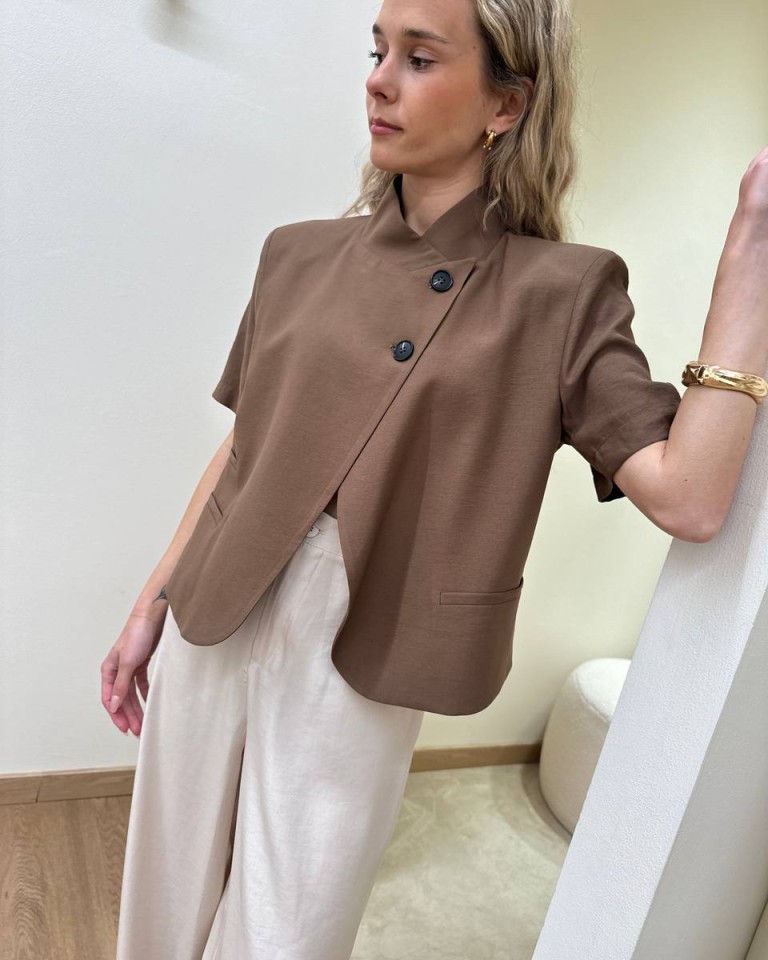 Giacca coreana manica corta cioccolato HaveOne Shop Online Giacca coreana manica corta cioccolato HaveOne