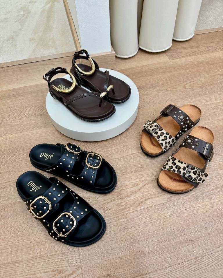 Sandalo nappa nero con borchie oro Ovyè Shop Online Sandalo nappa nero con borchie oro Ovyè