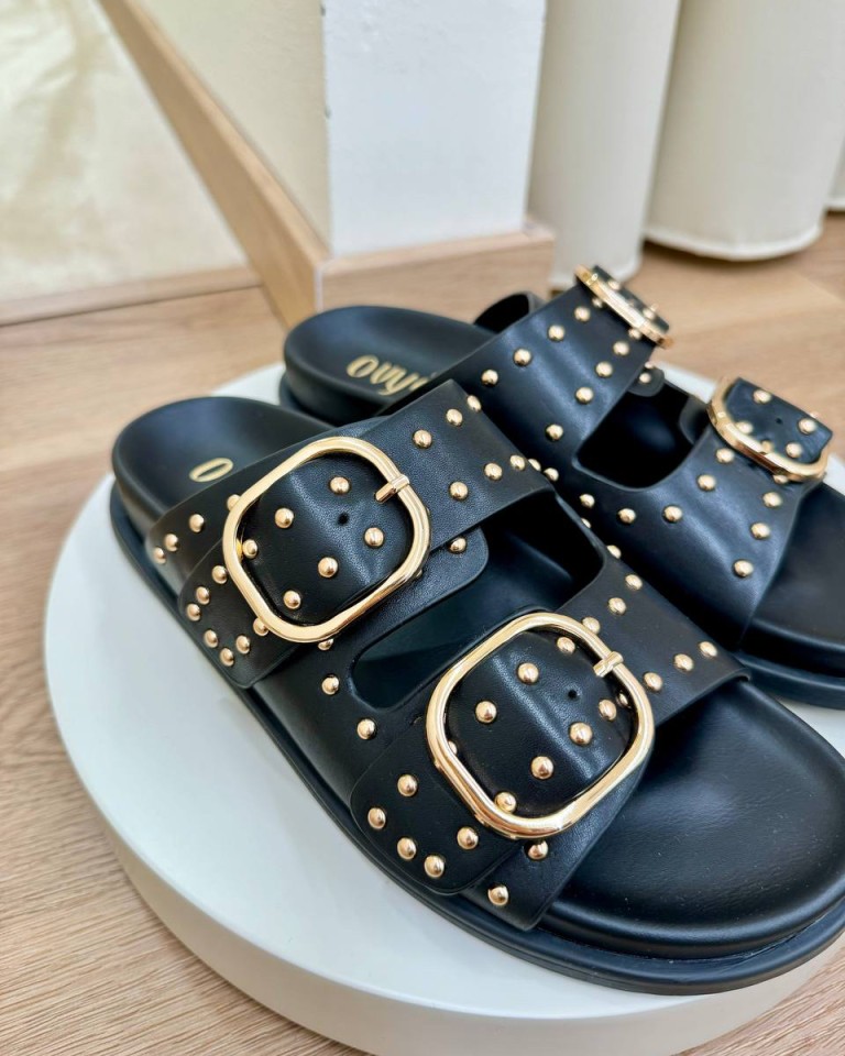 Sandalo nappa nero con borchie oro Ovyè Shop Online Sandalo nappa nero con borchie oro Ovyè