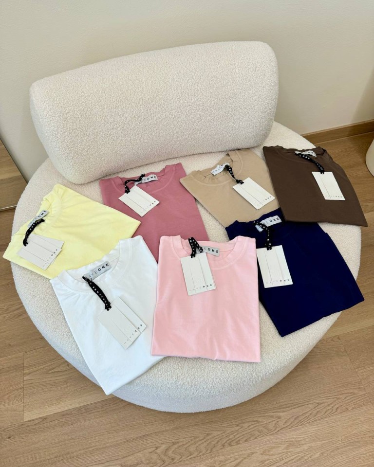 T-shirt over scatoletta bianca HaveOne Shop Online T-shirt over scatoletta bianca HaveOne