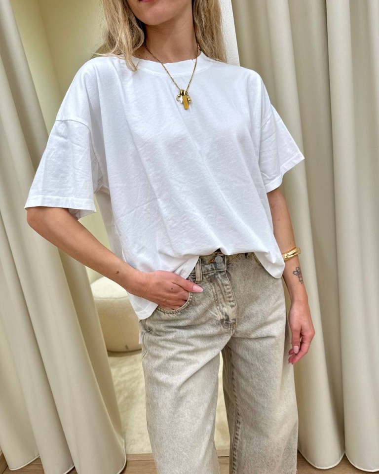 T-shirt over scatoletta bianca HaveOne Shop Online T-shirt over scatoletta bianca HaveOne