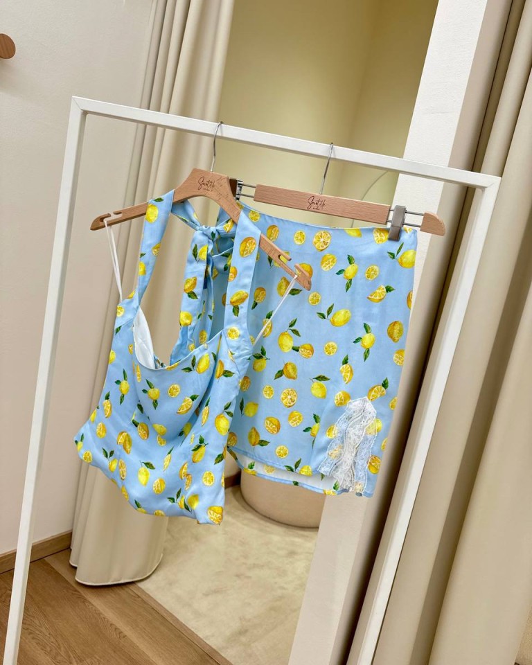 Gonna corta Dalia celeste limoni Mar De Margaritas Shop Online Gonna corta Dalia celeste limoni Mar De Margaritas