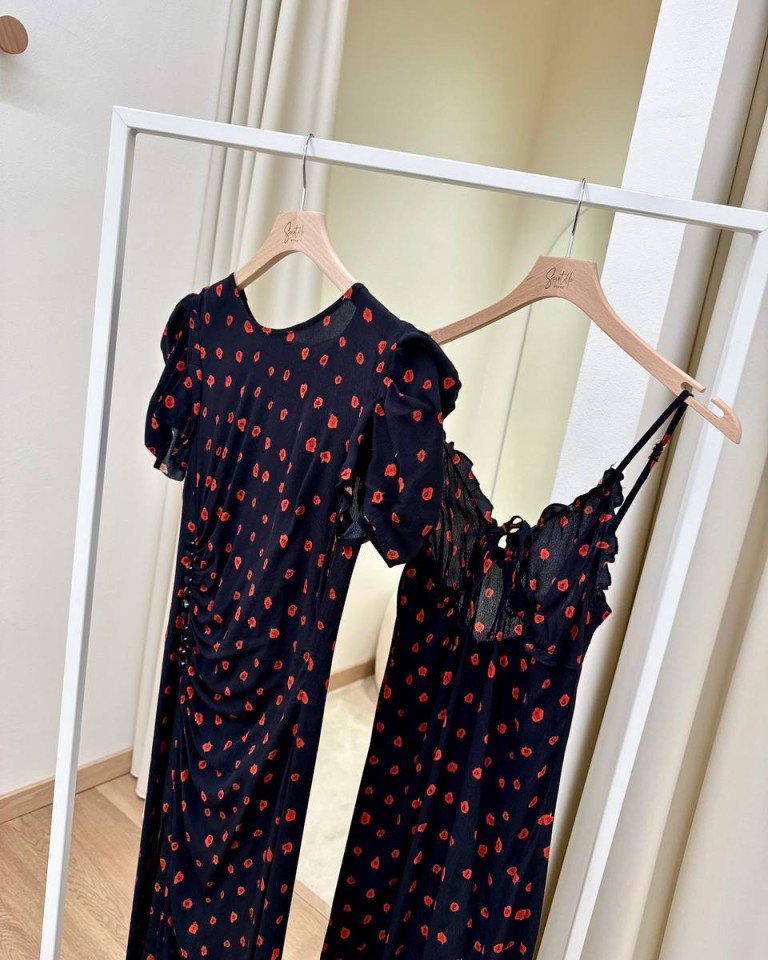 Vestito lungo Riley nero rose rosse Mar De Margaritas Shop Online Vestito lungo Riley nero rose rosse Mar De Margaritas