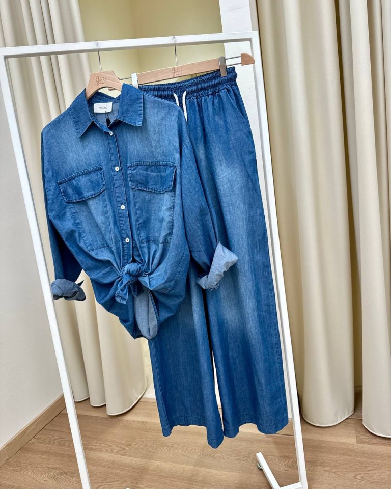 Camicia in chambray blu sfumato Vicolo Shop Online Camicia in chambray blu sfumato Vicolo