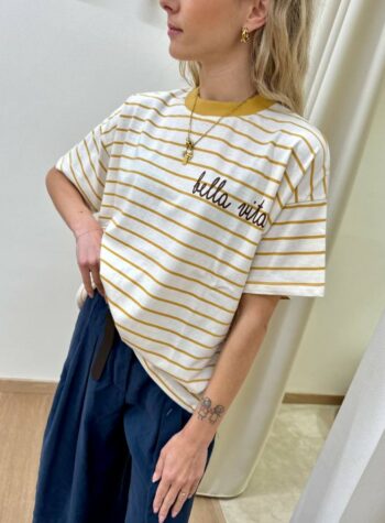 Shop Online T-shirt righe senape scritta "bella vita" Vicolo
