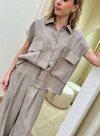 Shop Online Camicia fluida smanicata lyocell sabbia Vicolo