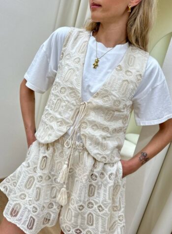 Shop Online Gilet ricamato cordino e nappine burro HaveOne