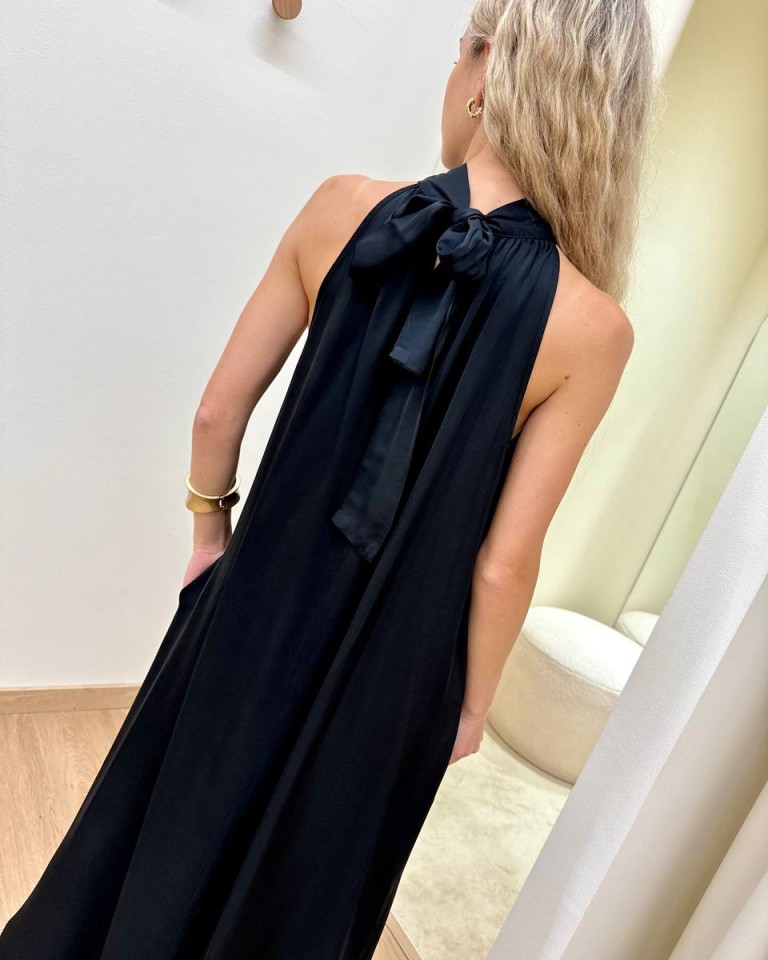 Vestito lungo fiocco sul collo nero Vicolo Shop Online Vestito lungo fiocco sul collo nero Vicolo