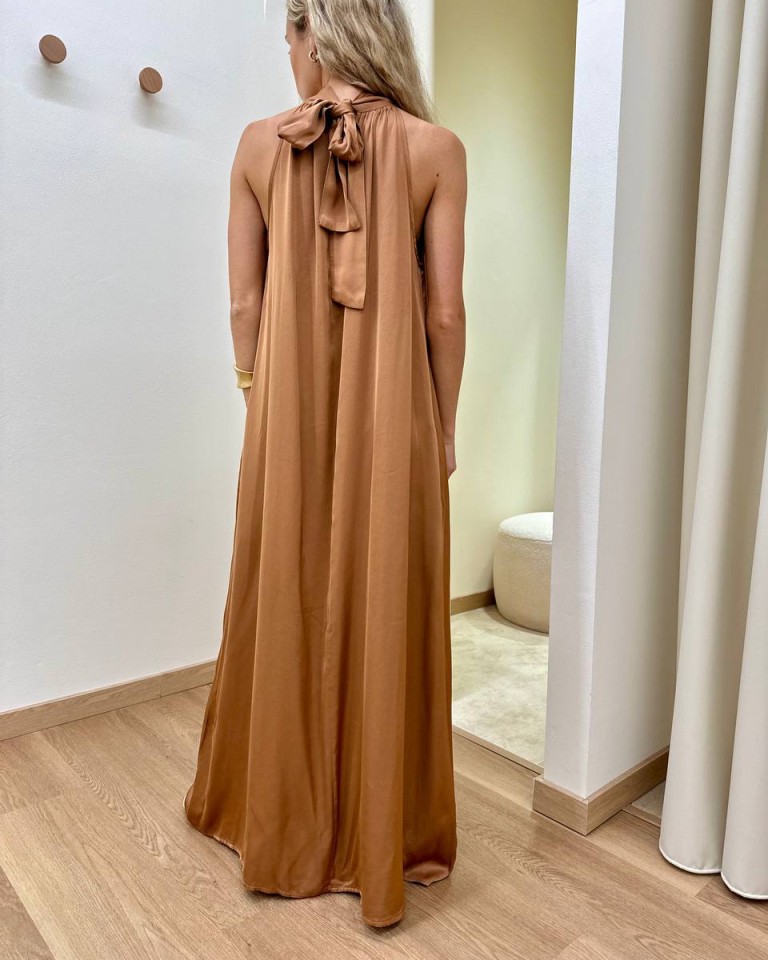 Vestito lungo fiocco sul collo bronzer Vicolo Shop Online Vestito lungo fiocco sul collo bronzer Vicolo