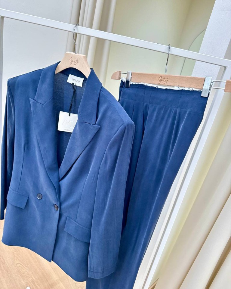 Pantalone fluido con rovescia blu Vicolo Shop Online Pantalone fluido con rovescia blu Vicolo