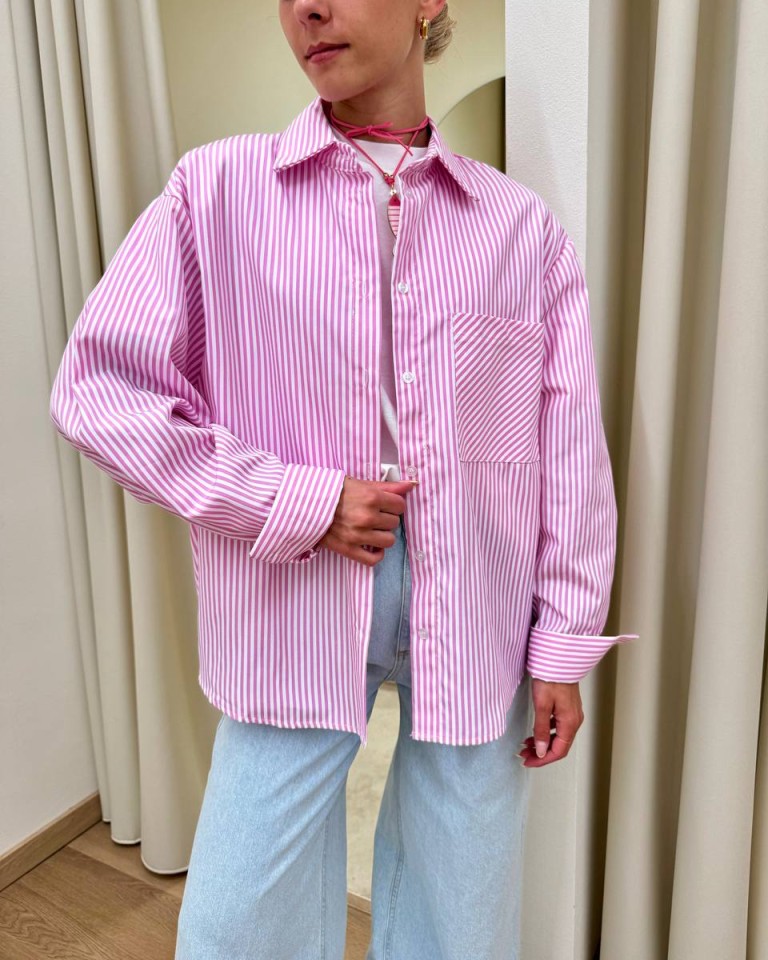 Camicia over righe rosa "Più vestiti meno problemi" Shop Online Camicia over righe rosa "Più vestiti meno problemi"
