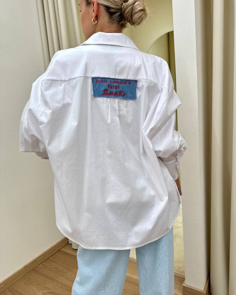 Camicia over bianca "brilla sempre..." Shop Online Camicia over bianca "brilla sempre..."