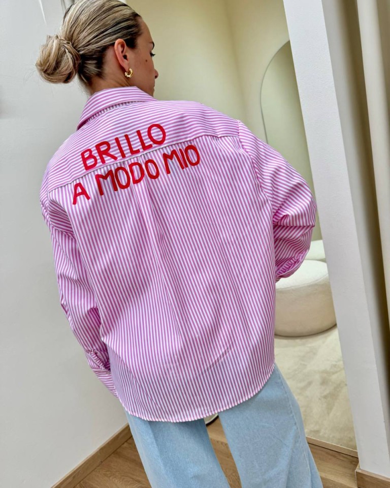 Camicia over righe rosa "Brillo a modo mio" Shop Online Camicia over righe rosa "Brillo a modo mio"