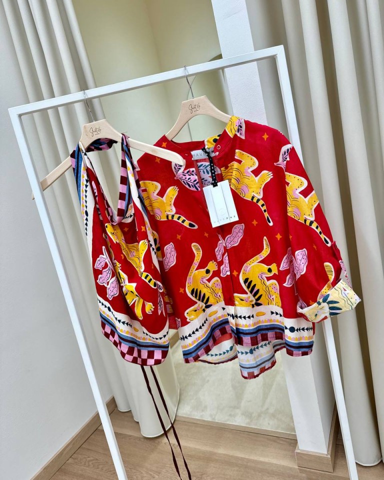 Top stampa tigri rosso HaveOne Shop Online Top stampa tigri rosso HaveOne