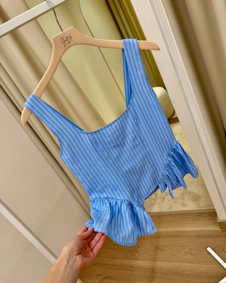 Top gessato azzurro con gale Susy Mix Shop Online Top gessato azzurro con gale Susy Mix