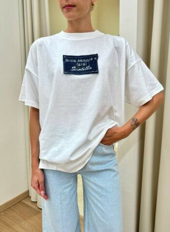 Shop Online T-shirt oversize bianca "Brilla sempre..."