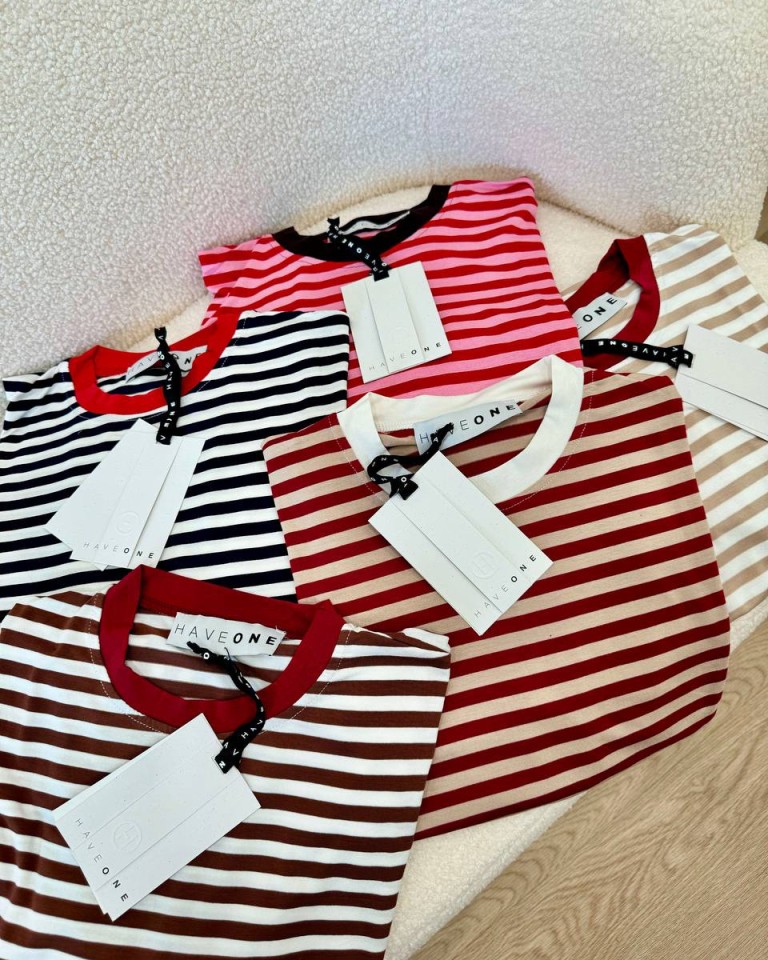 T-shirt scatoletta righe panna e blu HaveOne Shop Online T-shirt scatoletta righe panna e blu HaveOne