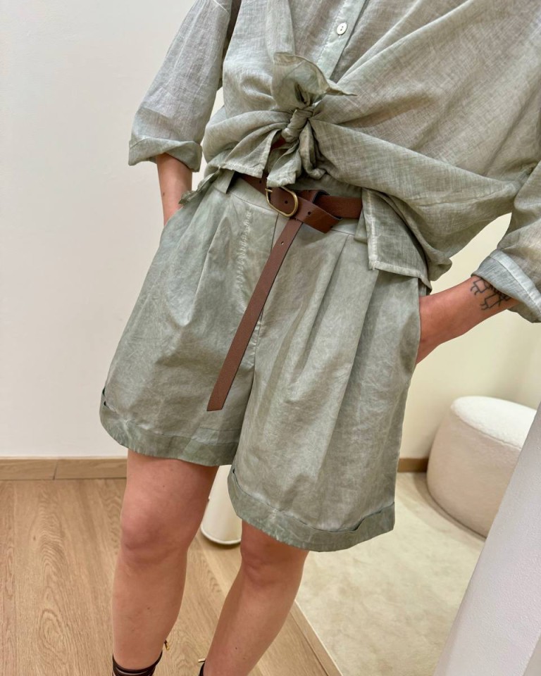 Shorts risvolto verde salvia HaveOne Shop Online Shorts risvolto verde salvia HaveOne