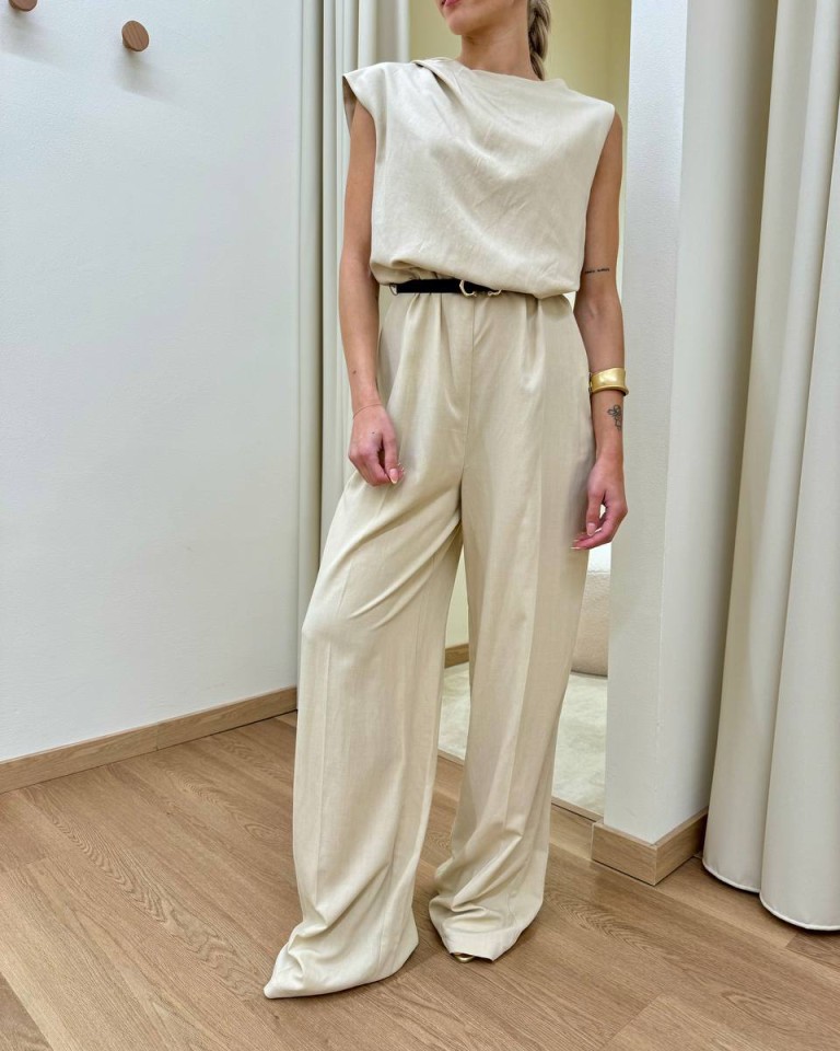 Tuta intera beige con cintura Vicolo Shop Online Tuta intera beige con cintura Vicolo