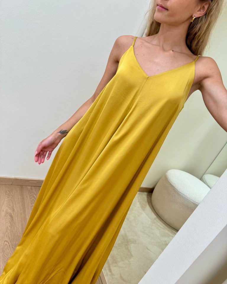Vestito lungo svasato senape Vicolo Shop Online Vestito lungo svasato senape Vicolo